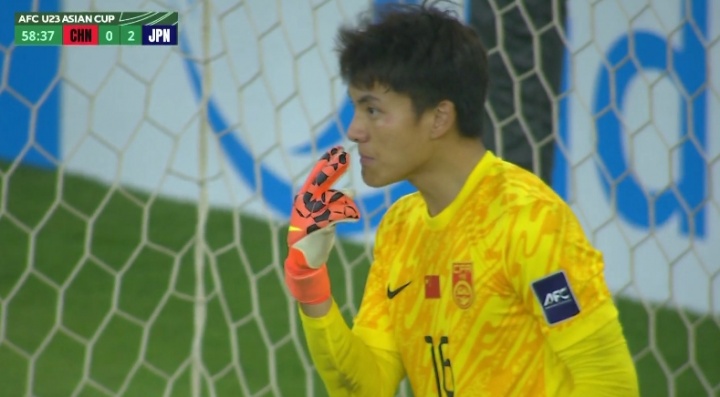 佐藤龙之介：罚点前没听清李昊喊什么，他的做法很常见而我很专注